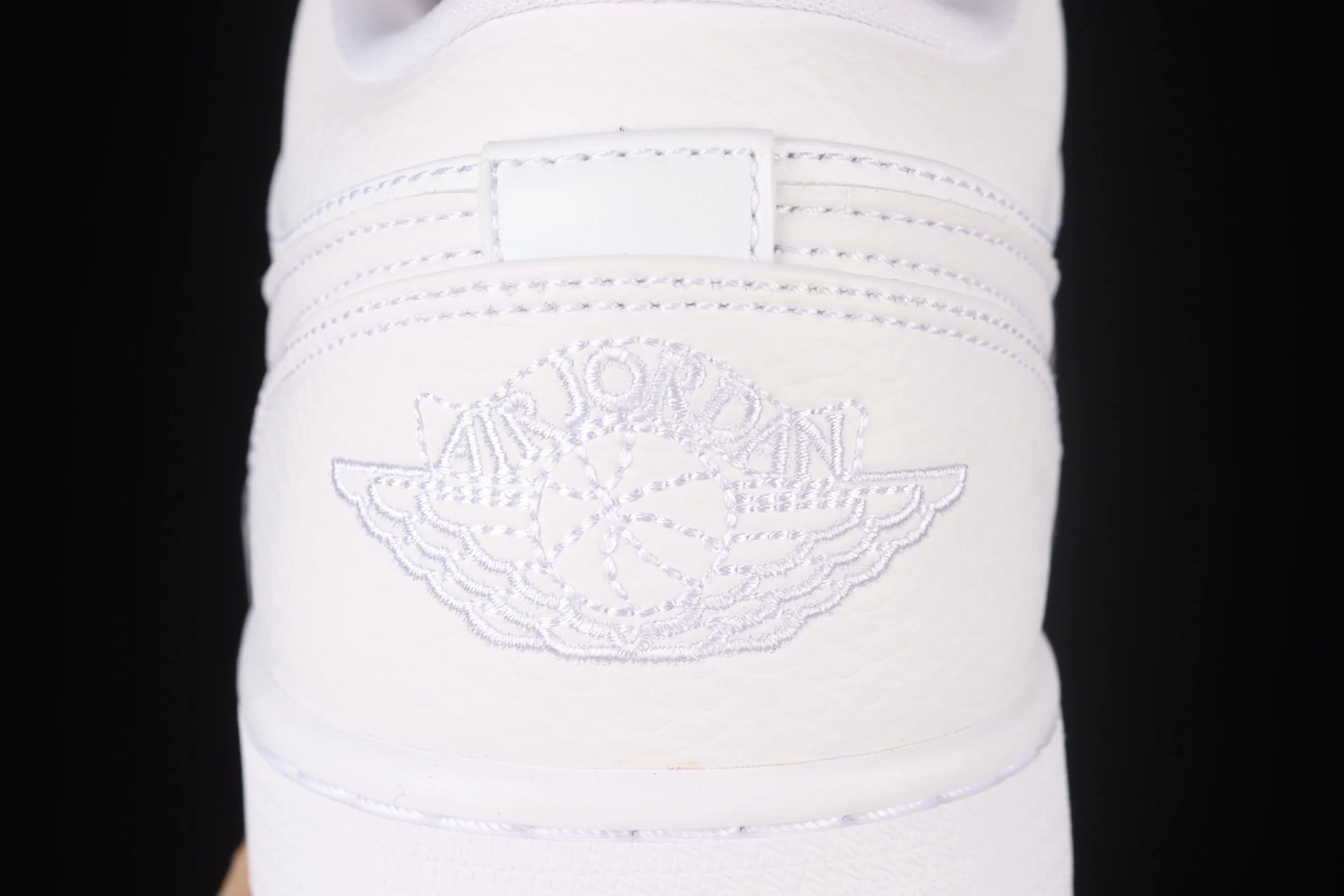 All categories Air Jordan Jordan series basketball shoes Air Jordan 1 Low G version pure original Air Jordan 1 Low AJ1 Joe 1 pure white low-top cultural basketball shoes 553558-130